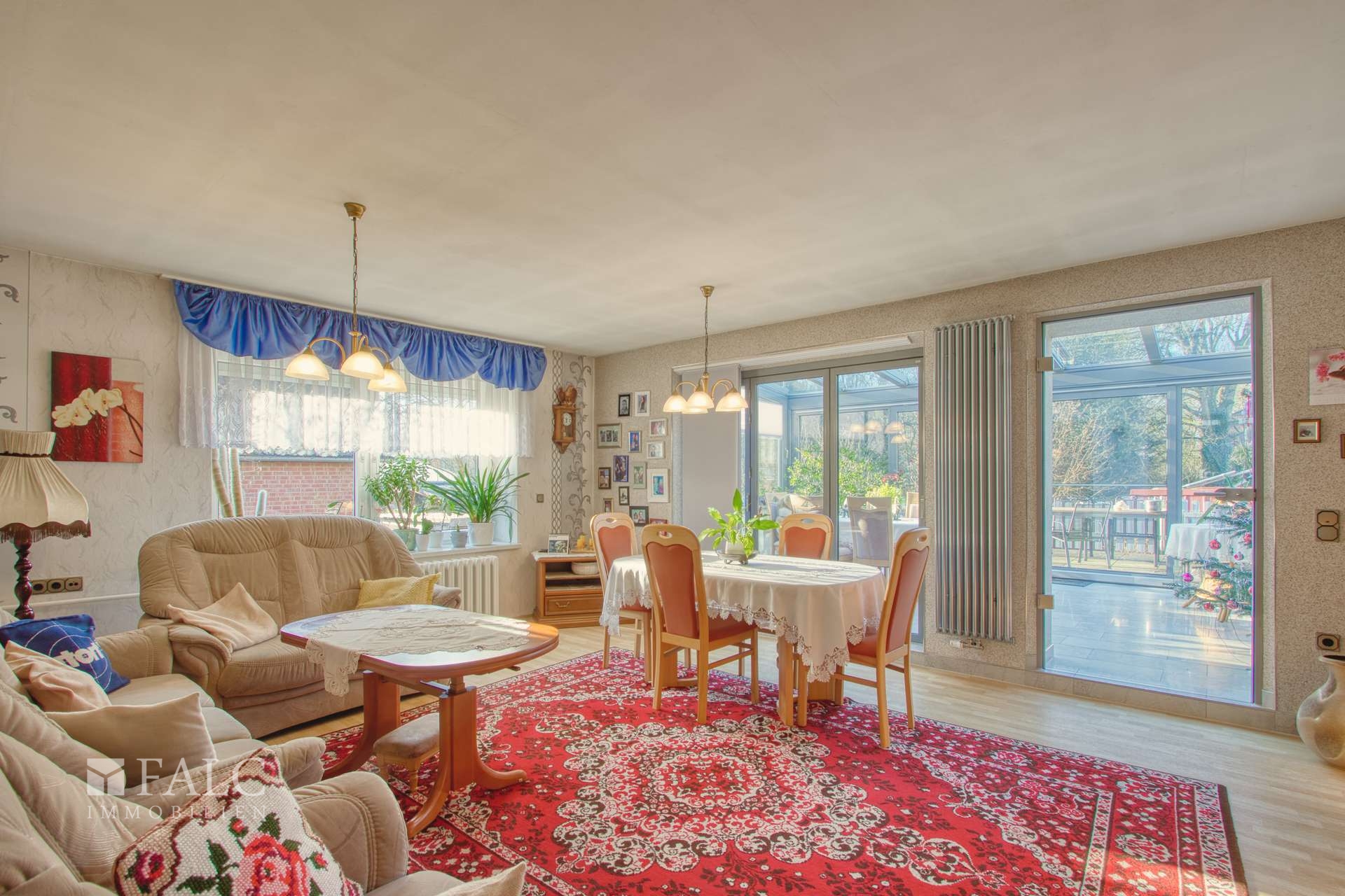 Wohnzimmer und Wintergarten